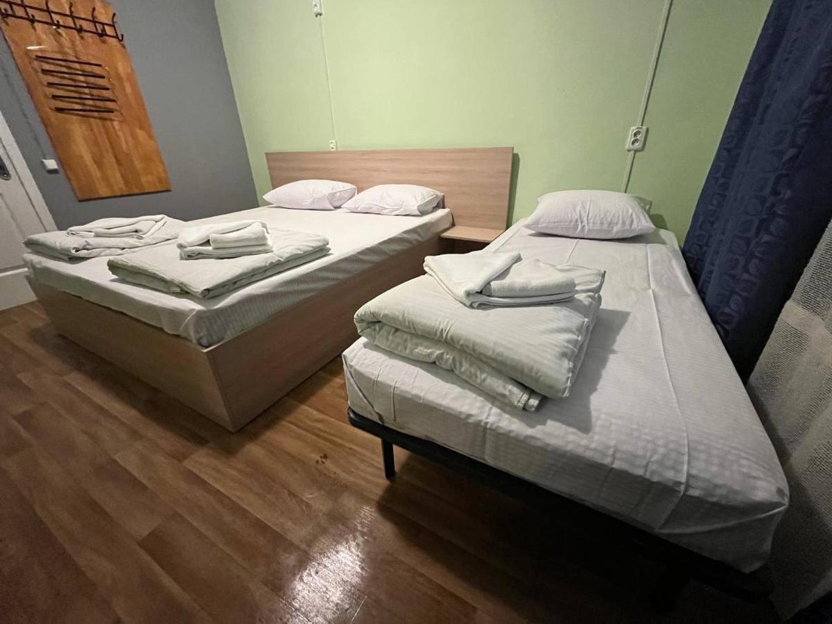 Fox Hostel Kiev Buitenkant foto